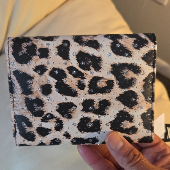 Oxo Leopard Patterned Wallet ✨️NEW✨️ - Picture 6 of 9